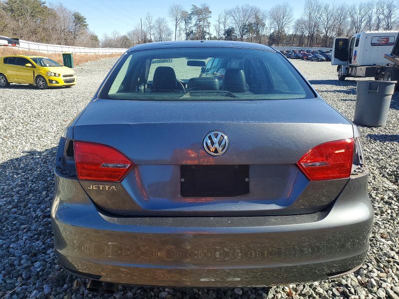 Photo 6 from auction – 2014 VOLKSWAGEN JETTA with VIN 3VW2K7AJ7EM209062