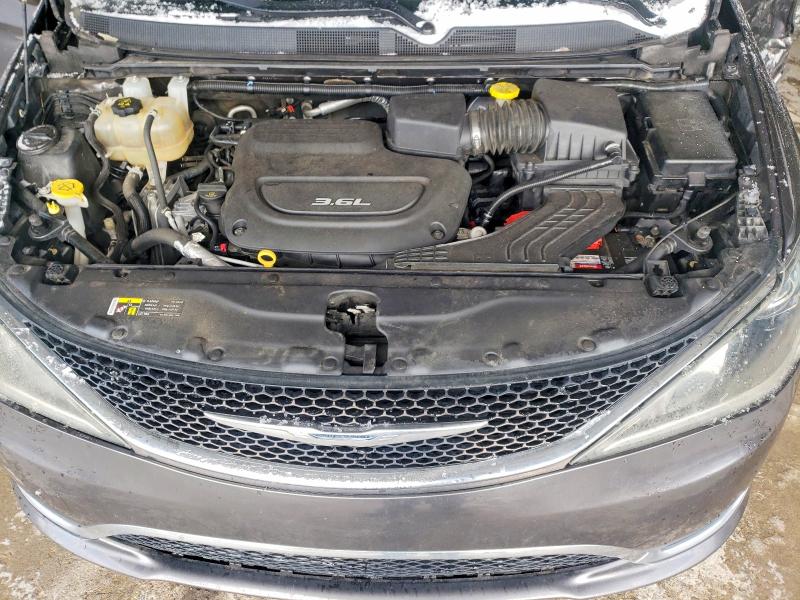 Photo 12 from auction – 2017 CHRYSLER PACIFICA with VIN 2C4RC1BG7HR591606