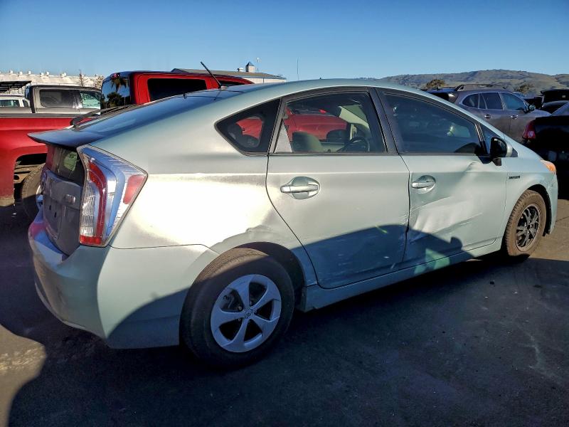 Photo 3 from auction – 2012 TOYOTA PRIUS with VIN JTDKN3DU8C5459728
