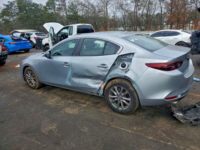 Photo 2 from auction – 2021 MAZDA 3 with VIN 3MZBPAA72MM201954