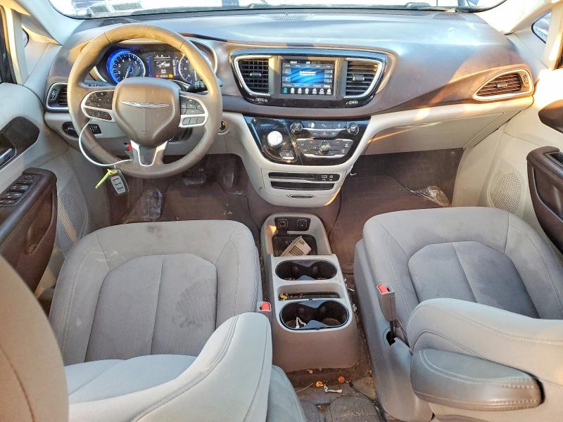Photo 8 from auction – 2018 CHRYSLER PACIFICA with VIN 2C4RC1DG8JR253747