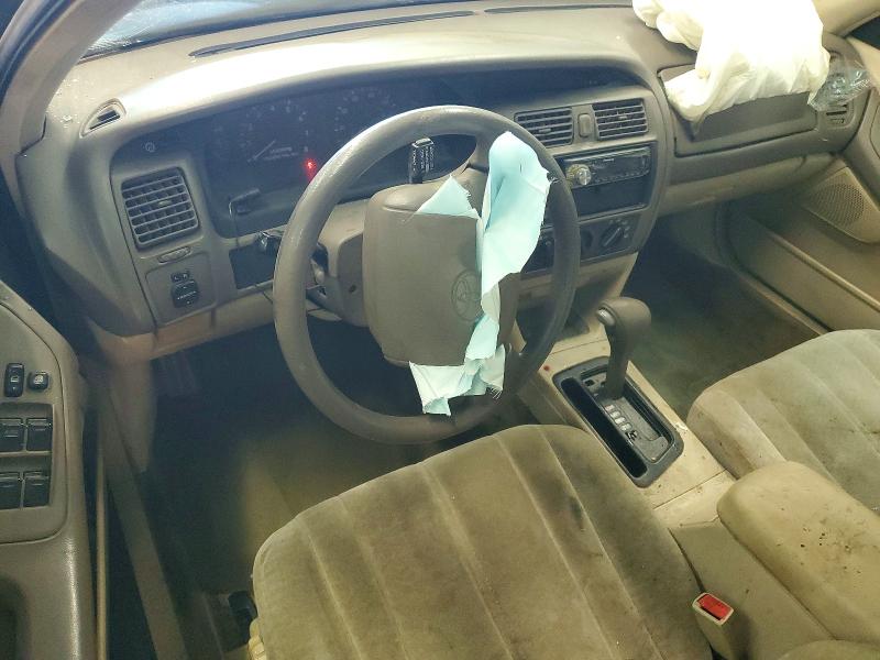 Photo 8 from auction – 1998 TOYOTA AVALON XL with VIN 4T1BF18B5WU280823