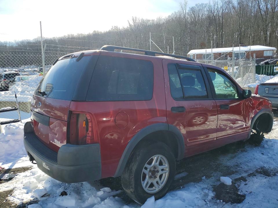 Photo 3 from auction – 2003 FORD EXPLORER X with VIN 1FMZU72K23UB44144