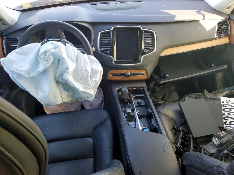 Photo 8 from auction – 2023 VOLVO XC90 PLUS with VIN YV4H600NXP1936075