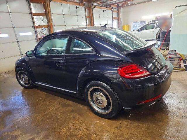 Photo 2 from auction – 2018 VOLKSWAGEN BEETLE with VIN 3VWFD7ATXJM706002