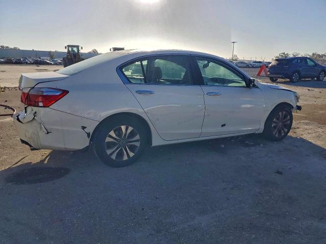 Photo 3 from auction – 2015 HONDA ACCORD LX with VIN 1HGCR2F38FA182079