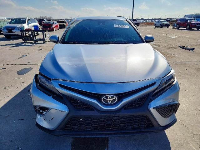 Photo 5 from auction – 2022 TOYOTA CAMRY with VIN 4T1G11AK5NU622896
