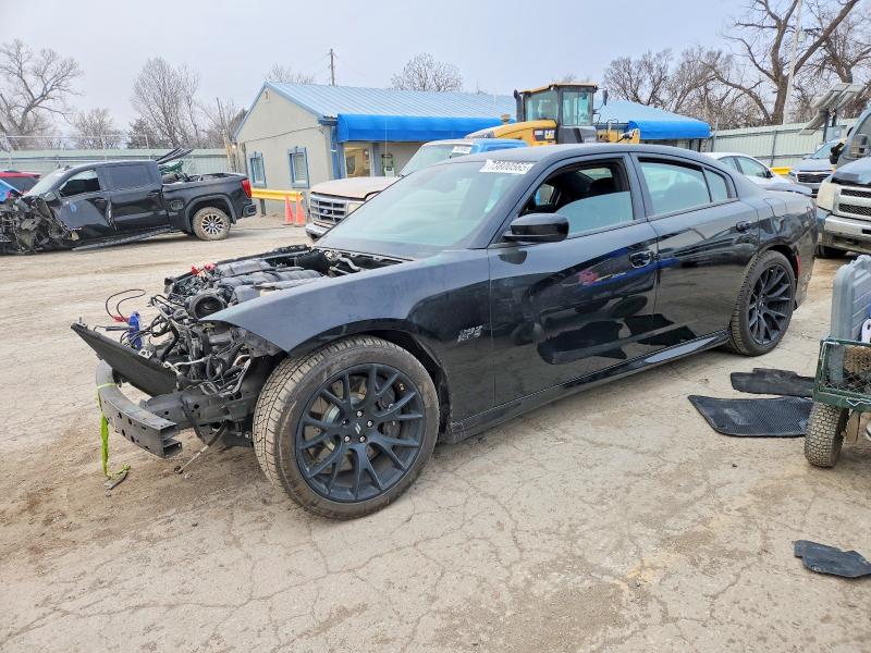 DODGE CHARGER R/ 2017 z numerem VIN 2C3CDXGJ3HH595334 - Zdjęcie z aukcji