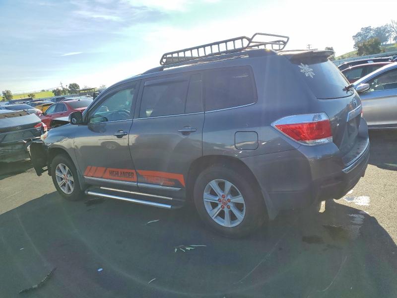 Photo 2 from auction – 2012 TOYOTA HIGHLANDER with VIN 5TDBK3EH9CS142951
