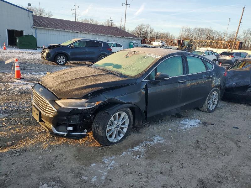 FORD FUSION 2019 with VIN 3FA6P0MU9KR154380 - Photo from auction