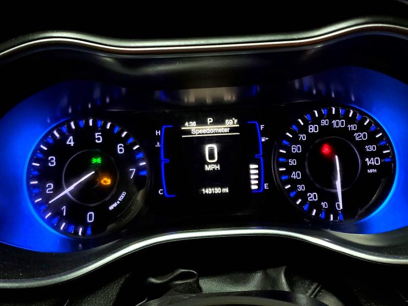 Photo 9 from auction – 2016 CHRYSLER 200 LIMITE with VIN 1C3CCCABXGN126504