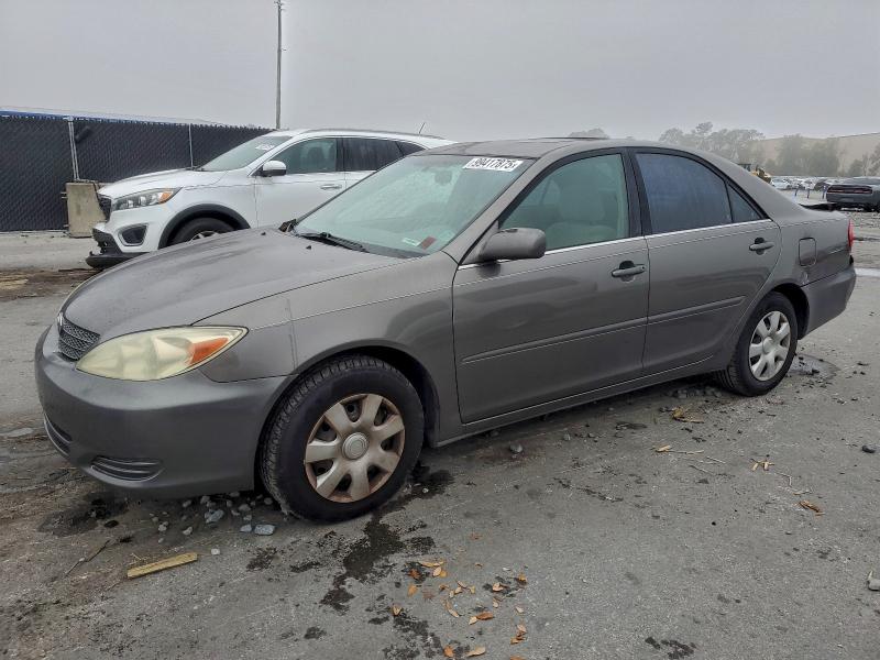 Photo 1 from auction – 2004 TOYOTA CAMRY LE with VIN 4T1BE30K44U796730
