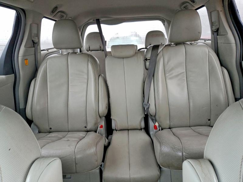 Photo 10 from auction – 2013 TOYOTA SIENNA XLE with VIN 5TDYK3DC6DS350836