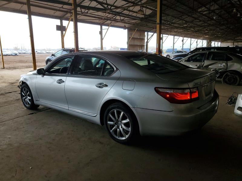 Photo 2 from auction – 2007 LEXUS LS 460L with VIN JTHGL46F075013691