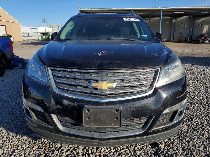 Photo 5 from auction – 2017 CHEVROLET TRAVERSE with VIN 1GNKRGKD5HJ179480
