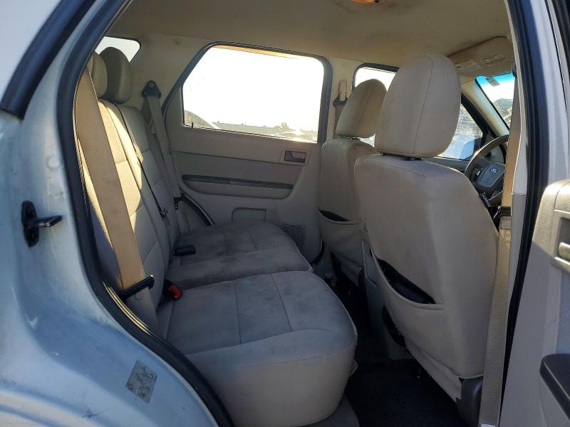 Photo 11 from auction – 2011 FORD ESCAPE with VIN 1FMCU0D75BKB44039