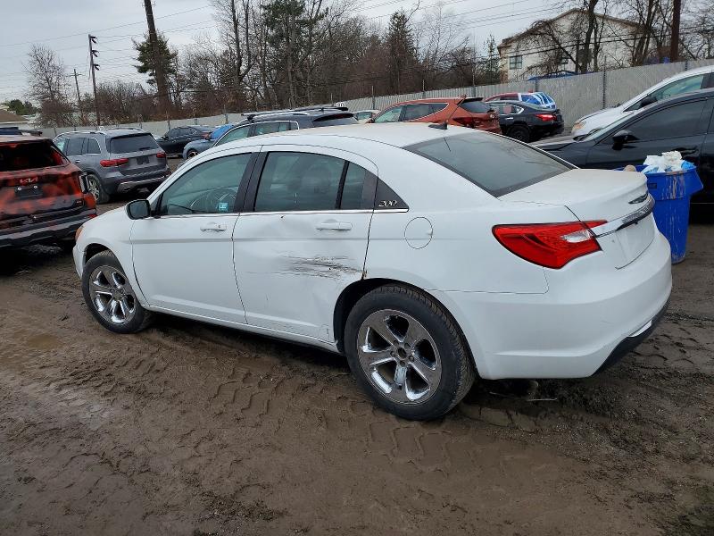 Photo 2 from auction – 2013 CHRYSLER 200 TOURIN with VIN 1C3CCBBB4DN764722