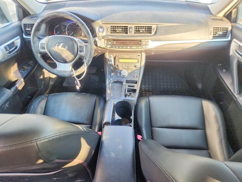 Photo 8 from auction – 2013 LEXUS CT 200 with VIN JTHKD5BH9D2132891