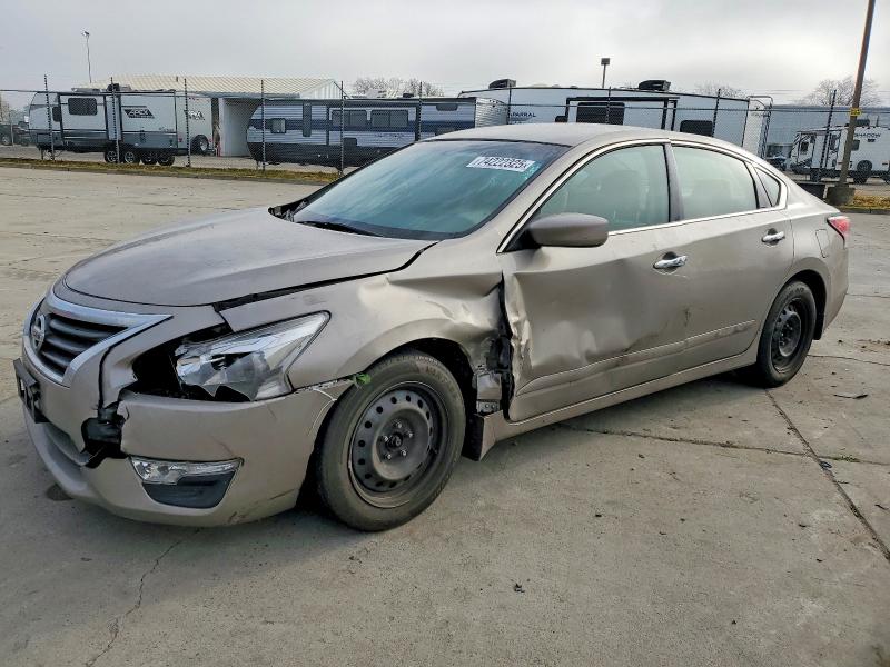 NISS ALTIMA 2014 with VIN 1N4AL3AP0EN355307 - Photo from auction