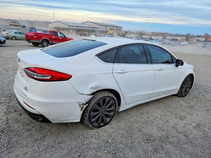 Photo 3 from auction – 2019 FORD FUSION SE with VIN 3FA6P0T90KR259693