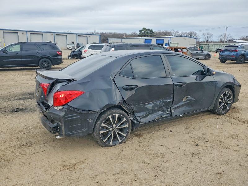 Photo 3 from auction – 2017 TOYOTA COROLLA LE with VIN 5YFBURHE5HP678147