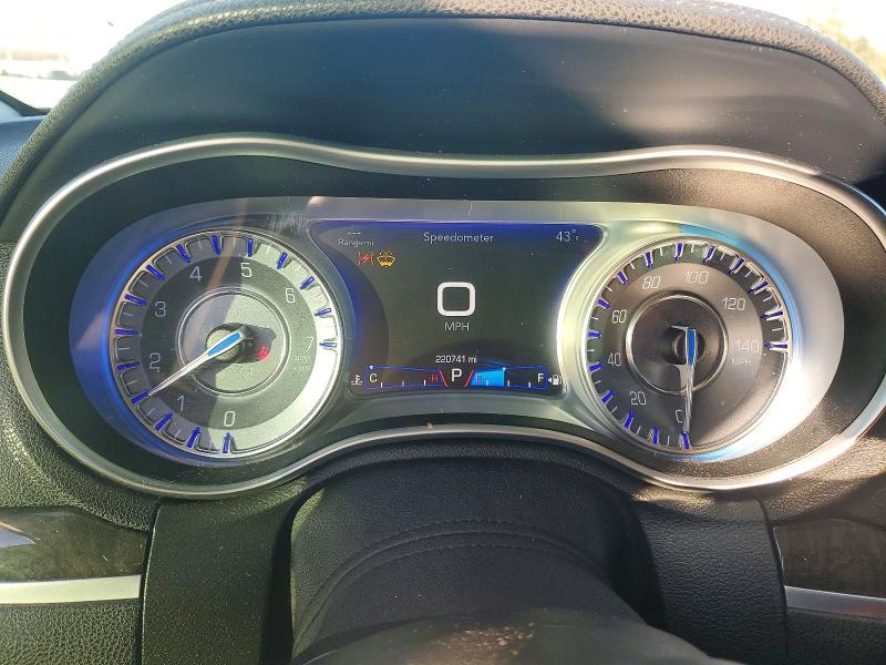 Photo 9 from auction – 2018 CHRYSLER 300 LIMITE with VIN 2C3CCAEGXJH123290