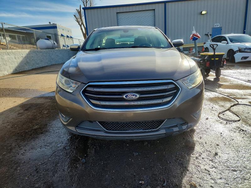 Photo 5 from auction – 2015 FORD TAURUS LIM with VIN 1FAHP2F87FG110539