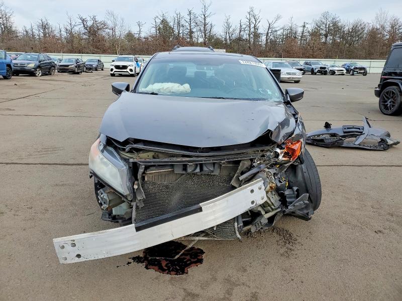 Photo 5 from auction – 2013 ACURA ILX with VIN 19VDE1F33DE004107