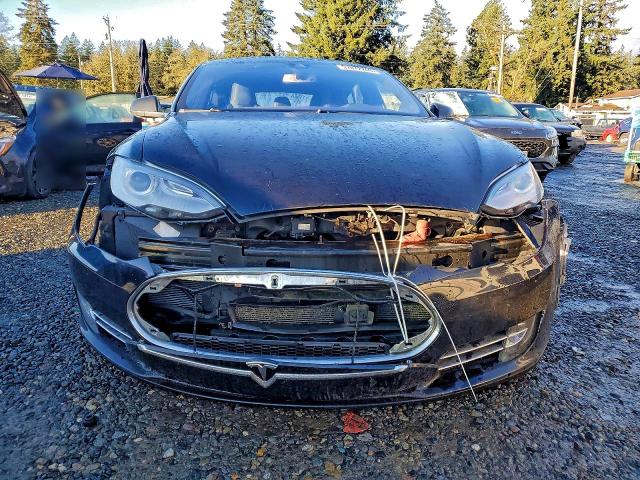 Photo 5 from auction – 2015 TESLA MODEL S 70 with VIN 5YJSA1S23FF089986