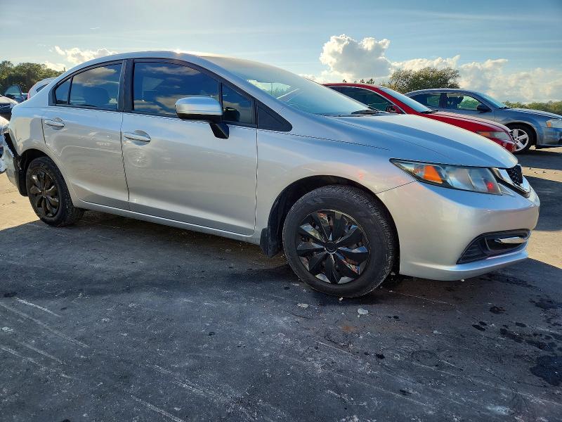 Photo 4 from auction – 2015 HONDA CIVIC LX with VIN 19XFB2F50FE271529