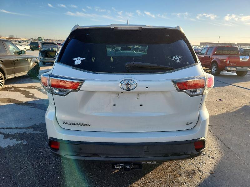 Фото 6 с аукциона – 2015 TOYOTA HIGHLANDER с VIN 5TDZKRFH2FS068700