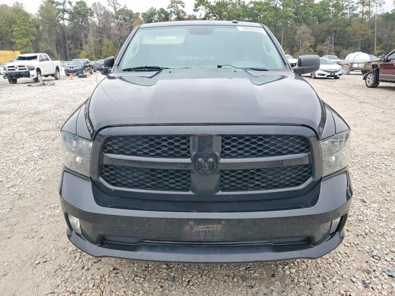 Photo 5 from auction – 2017 RAM 1500 ST with VIN 3C6JR6AG0HG542173