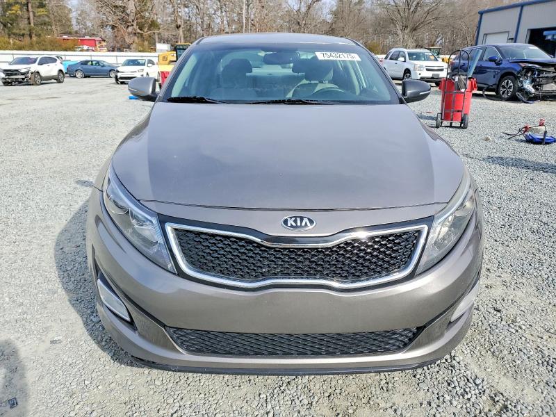 Photo 5 from auction – 2015 KIA OPTIMA with VIN 5XXGM4A72FG505776