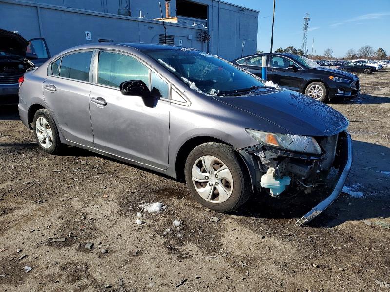 Photo 4 from auction – 2015 HONDA CIVIC LX with VIN 19XFB2F55FE037483