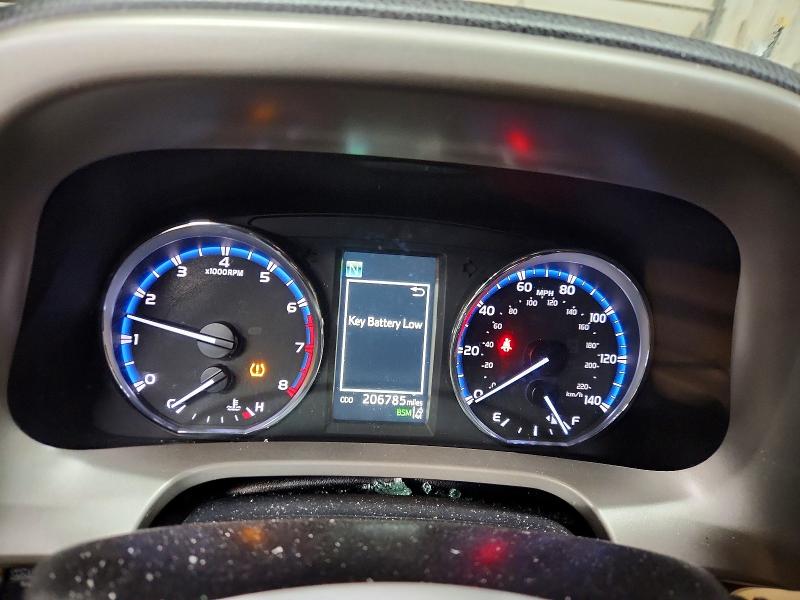 Photo 9 from auction – 2016 TOYOTA RAV4 LIMIT with VIN 2T3DFREV6GW433580