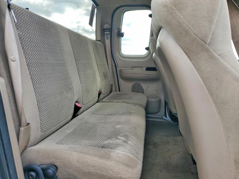 Photo 10 from auction – 2002 FORD F150 with VIN 1FTRX172X2NB25982