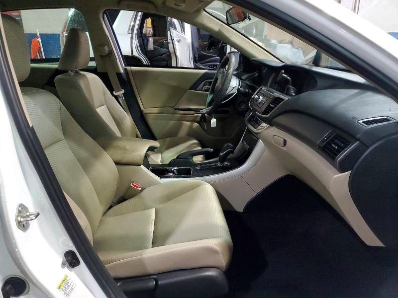 Photo 7 from auction – 2015 HONDA ACCORD with VIN 1HGCR2F32FA007150