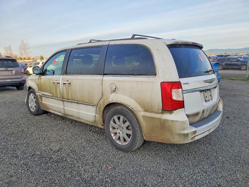 Photo 2 from auction – 2014 CHRYSLER TOWN & COU with VIN 2C4RC1BG8ER307685