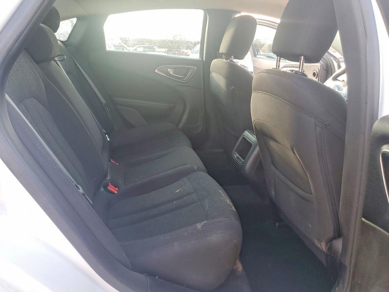 Photo 10 from auction – 2016 CHRYSLER 200 with VIN 1C3CCCAB2GN120633