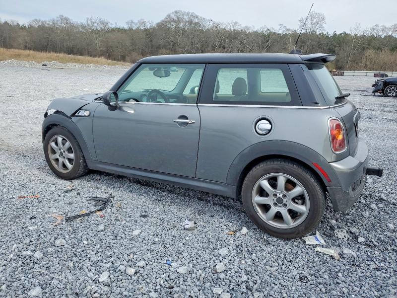 Photo 2 from auction – 2009 MINI COOPER S with VIN WMWMF73589TX40243