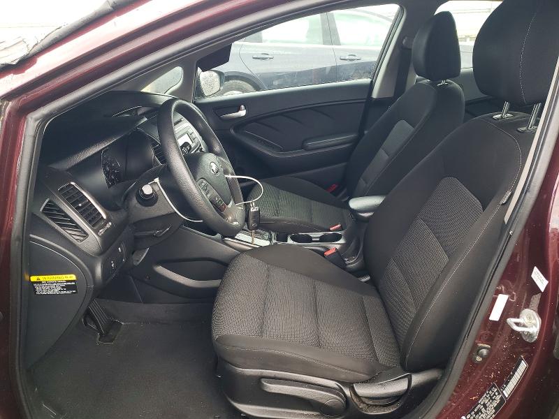 Photo 7 from auction – 2017 KIA FORTE LX with VIN 3KPFK4A70HE039388