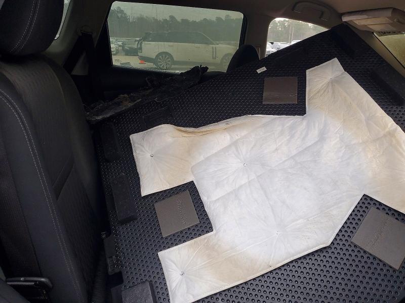 Photo 11 from auction – 2018 NISSAN ROGUE S with VIN KNMAT2MT3JP510847
