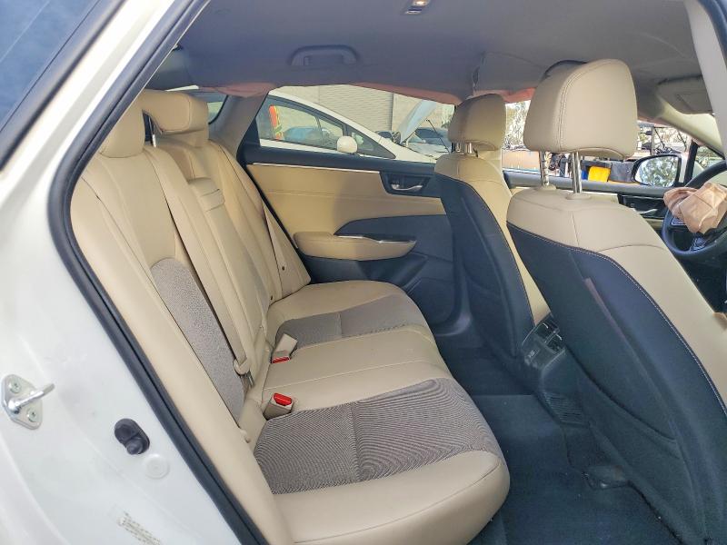 Photo 10 from auction – 2019 HONDA CLARITY with VIN JHMZC5F11KC005591