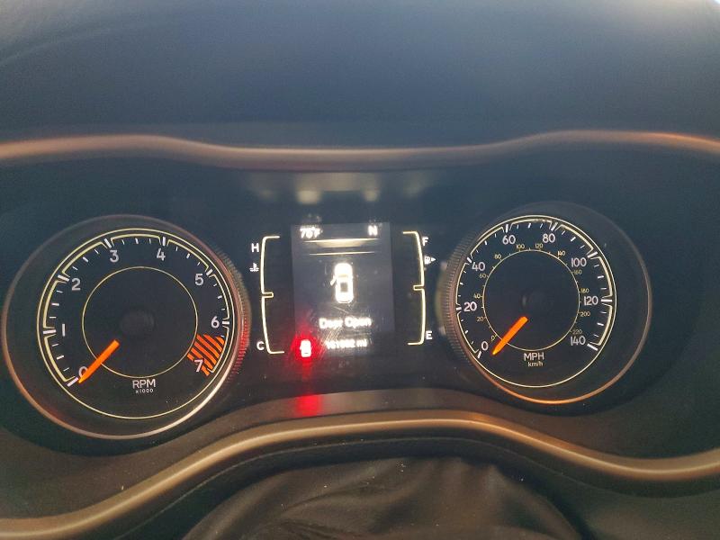Foto 9 de la subasta – 2015 JEEP CHEROKEE L con VIN 1C4PJMCB7FW733765