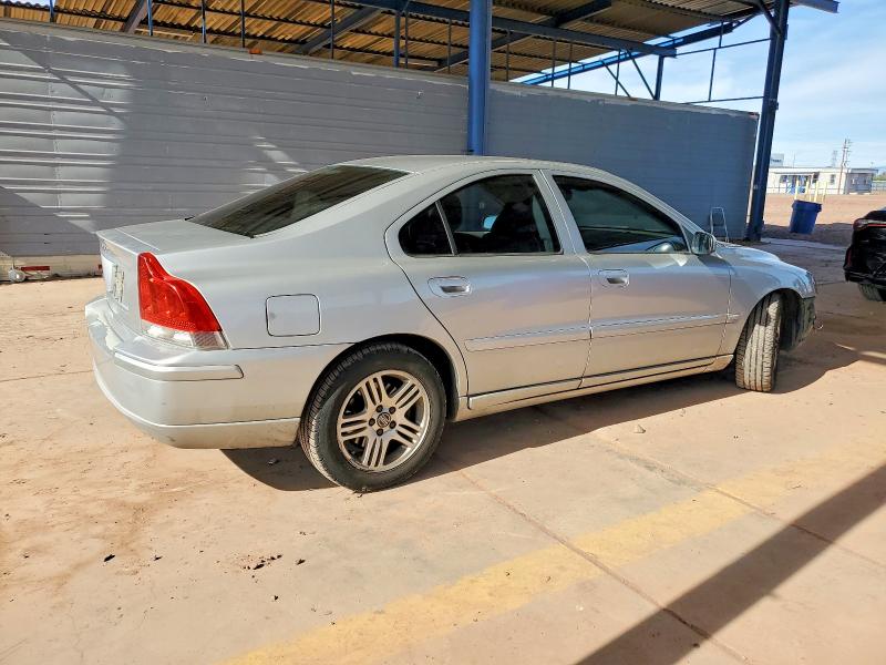 Photo 3 from auction – 2005 VOLVO S60 with VIN YV1RS612952439949