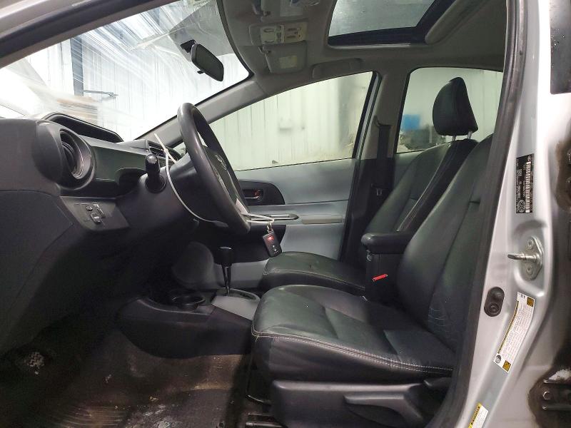 Photo 7 from auction – 2012 TOYOTA PRIUS C with VIN JTDKDTB39C1004861