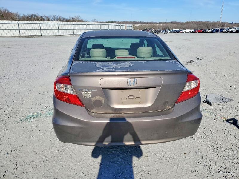 Photo 6 from auction – 2012 HONDA CIVIC LX with VIN 2HGFB2F57CH564748