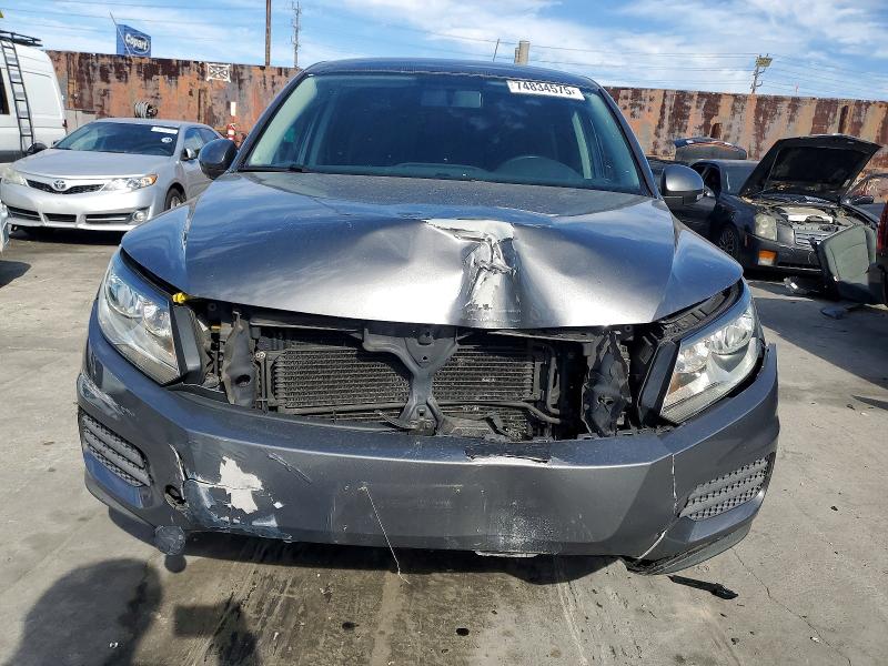 Photo 5 from auction – 2014 VOLKSWAGEN TIGUAN S with VIN WVGAV3AX2EW504858