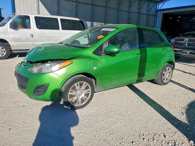 MAZDA MAZDA2 2013 with VIN JM1DE1KZ2D0166823 - Photo from auction