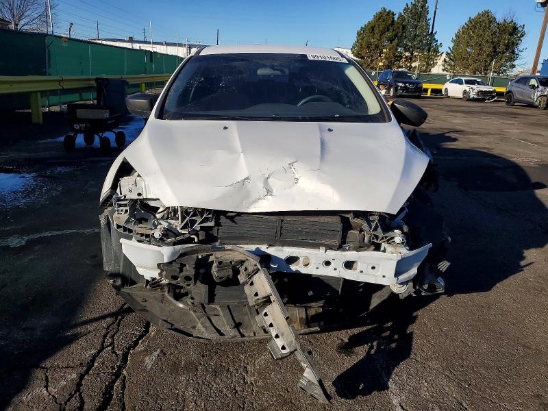 Снимка 5 от търг – 2017 FORD FOCUS S с VIN 1FADP3E21HL221101